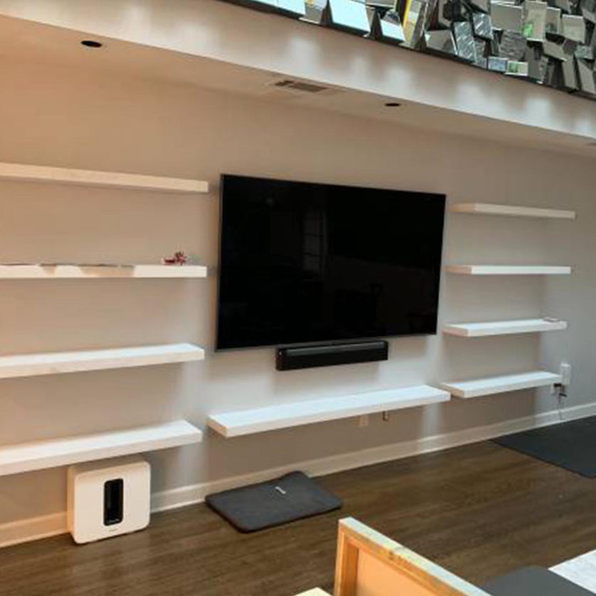 TV wall mount installation in Milwaukee Wisconsin home